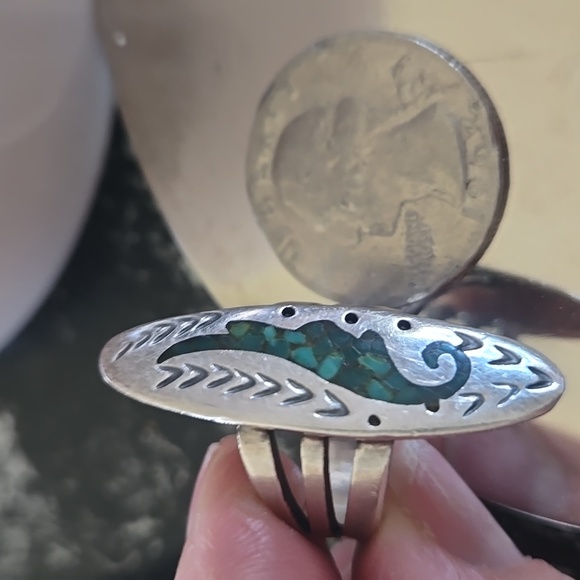 Vintage Juan Singer (Navajo) Silver and Turquoise Ring - Picture 7 of 7